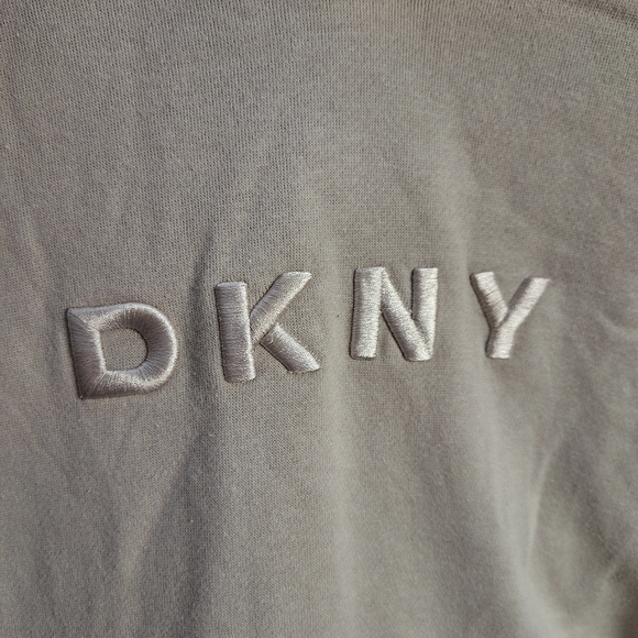 DKNY Mens Hoodie Pull Over Embroidered Logo w Drawstring & Kangaroo Pouch Biege - Picture 4 of 9